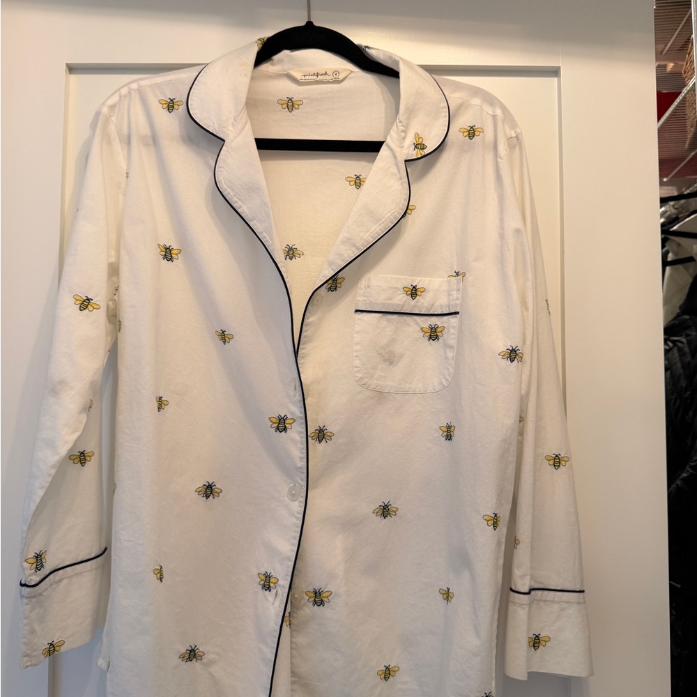 Printfresh PJs top and bottoms - White Shirt & pants with Yellow Bee Embroidery